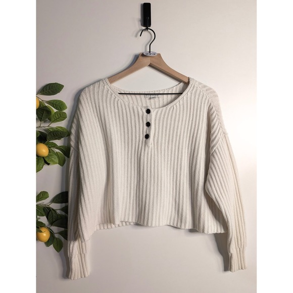 American Eagle Outfitters Sweaters - American Eagle Cream Cropped Sweater Sz S